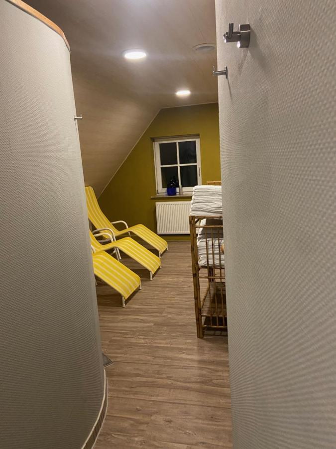 & Zur Linde Hotel Middelhagen
