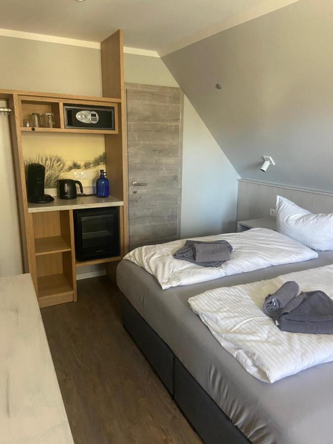Hotel & Zur Linde 3*