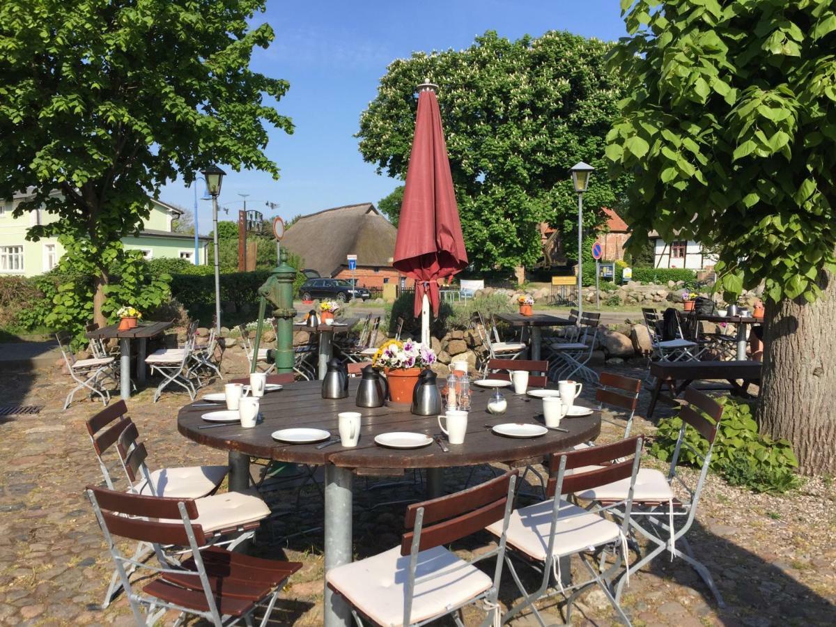 & Zur Linde 3* Middelhagen